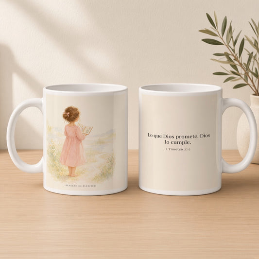 Su palabra no vuelve vacía | Taza devocional ilustrada | 2 Timoteo 2:13 — 15oz · Estudio crema cálido, arte y frase devocional en dos tazas
