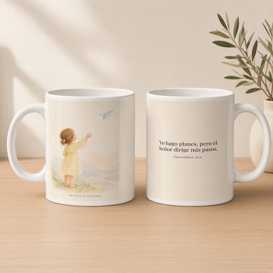 Jehová dirige mis pasos | Taza cristiana con frase devocional | Proverbios 16:9 — 15oz · Estudio crema cálido, arte y frase devocional en dos tazas
