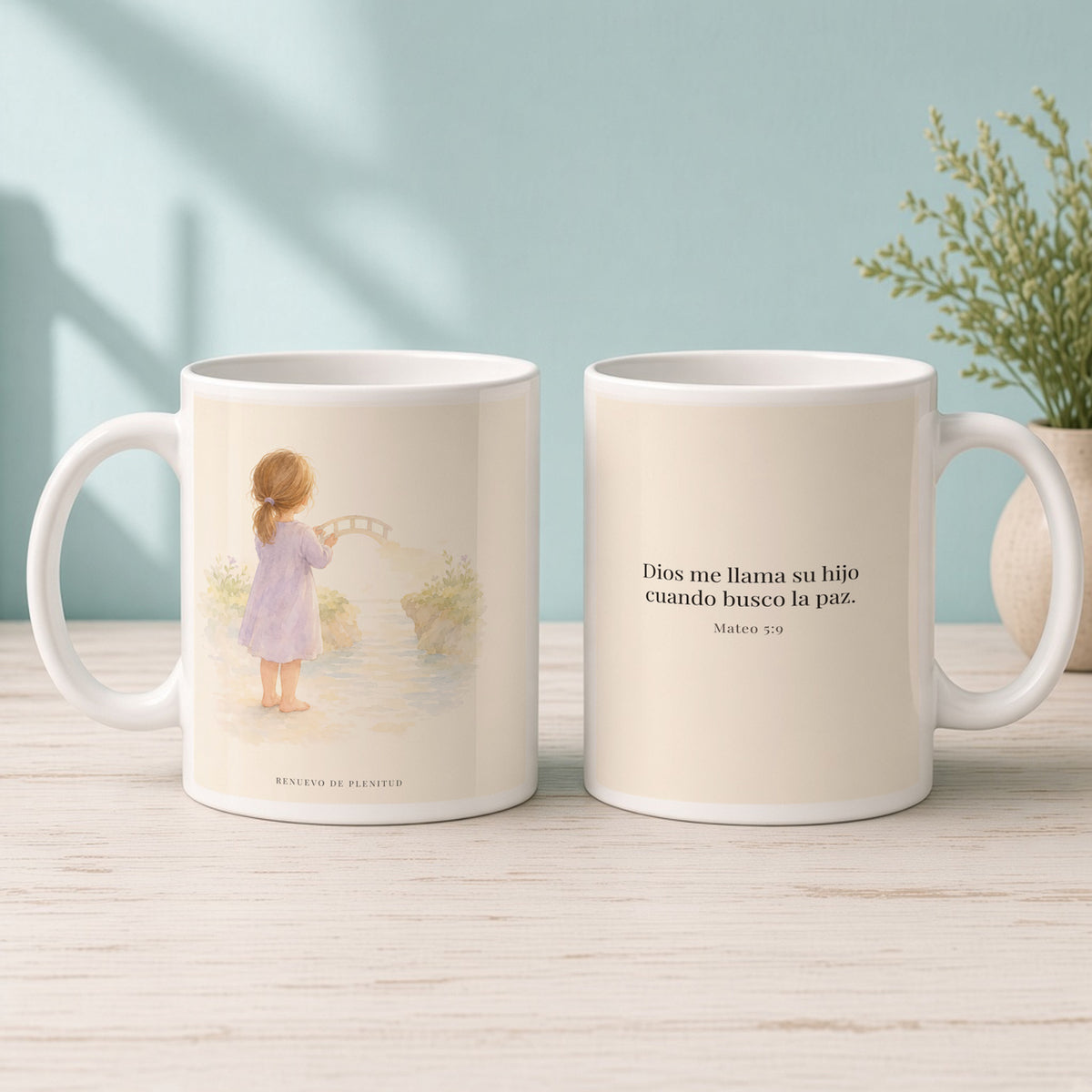 Dios me llama su hijo cuando busco la paz | Taza cristiana en dos tamaños | Mateo 5:9 — 15oz · Mañana aqua, arte y frase devocional en dos tazas
