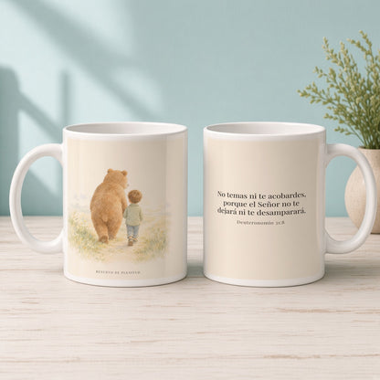 El Señor no te dejará solo | Taza cristiana en dos tamaños | Deuteronomio 31:8 — 15oz · Mañana aqua, arte y frase devocional en dos tazas