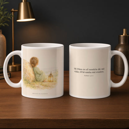 Dios es el sostén de mi vida | Taza de fe para cada mañana | Salmo 42:5 — 15oz · Estudio carbón, arte y frase devocional en dos tazas