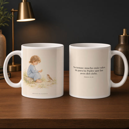 Mucho más valéis vosotros que las aves | Taza cristiana para regalar | Mateo 6:26 — 15oz · Estudio carbón, arte y frase devocional en dos tazas