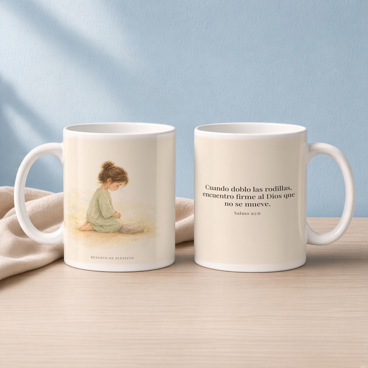 El Señor es la Roca donde descanso | Taza de fe para cada mañana | Salmo 95:6 — 15oz · Lectura azul sereno, arte y frase devocional en dos tazas