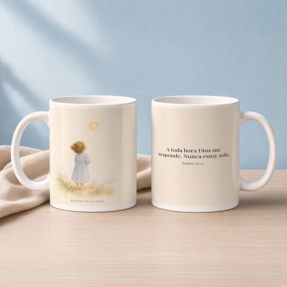El Señor responde tarde, mañana y a mediodía | Taza devocional de fe | Salmo 55:17 — 15oz · Lectura azul sereno, arte y frase devocional en dos tazas