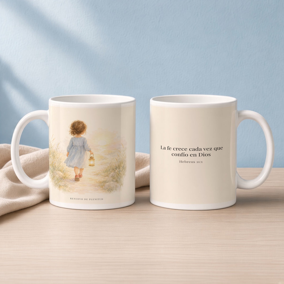 La fe crece cada vez que confío en Dios | Taza devocional de fe | Hebreos 11:1 — 15oz · Lectura azul sereno, arte y frase devocional en dos tazas