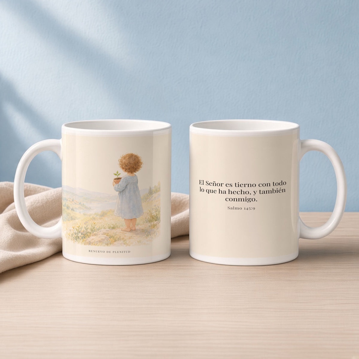El Señor es tierno con todo lo que ha hecho | Taza bíblica de cerámica | Salmo 145:9 — 15oz · Lectura azul sereno, arte y frase devocional en dos tazas