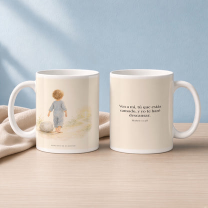 Ven a mí y yo te haré descansar | Taza con arte cristiano | Mateo 11:28 — 15oz · Lectura azul sereno, arte y frase devocional en dos tazas