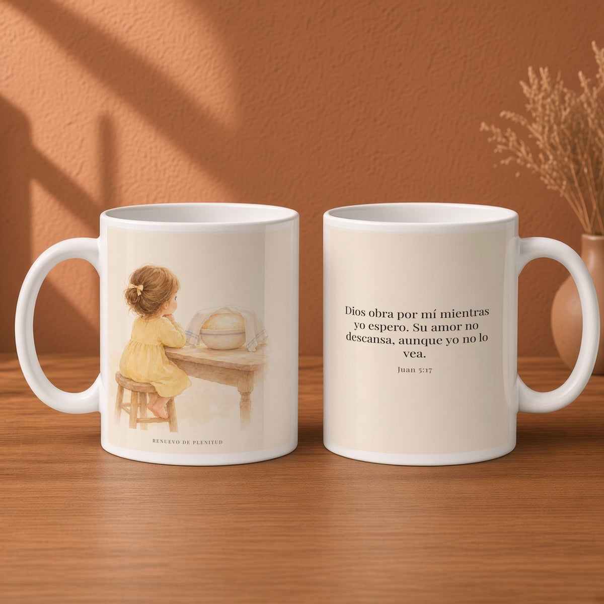 Dios obra por mí mientras yo espero | Taza cristiana con frase devocional | Juan 5:17 — 15oz · Desayuno terracota, arte y frase devocional en dos tazas