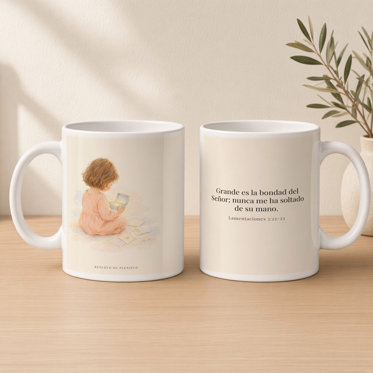 Grande es la bondad del Señor conmigo | Taza cristiana con frase devocional | Lamentaciones 3:22-23 — 15oz · Estudio crema cálido, arte y frase devocional en dos tazas