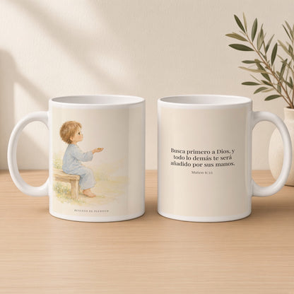 Todo lo demás os será añadido | Taza bíblica de cerámica | Mateo 6:33 — 15oz · Estudio crema cálido, arte y frase devocional en dos tazas
