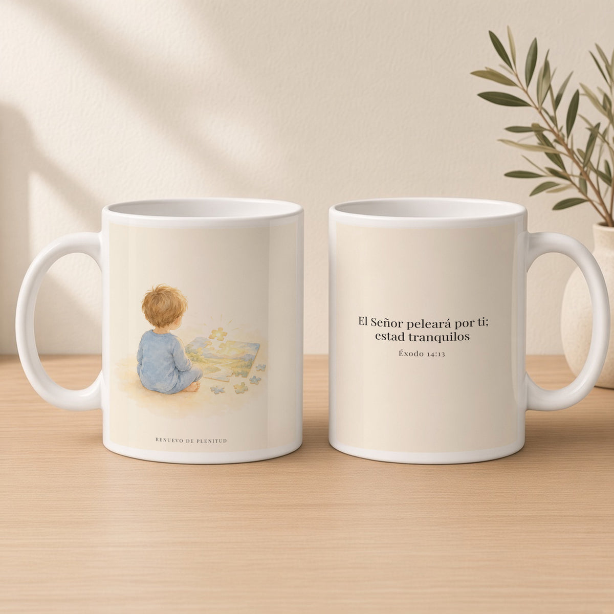 Jehová peleará por ti | Taza con arte cristiano | Éxodo 14:13 — 15oz · Estudio crema cálido, arte y frase devocional en dos tazas