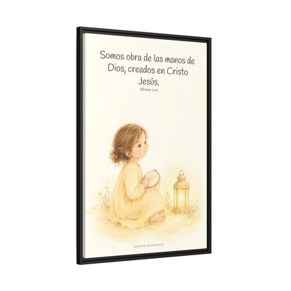 Somos obra de las manos de Dios — Lienzo Cristiano Enmarcado | Efesios 2:10 — 24×36 pulgadas, marco negro, vista lateral del marco flotante